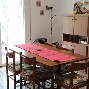  Appartamento In Centro Italia